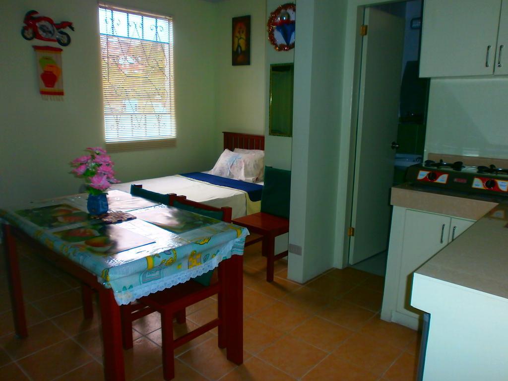 Lyn'S Do Drop Inn Transient House Baguio City Room photo